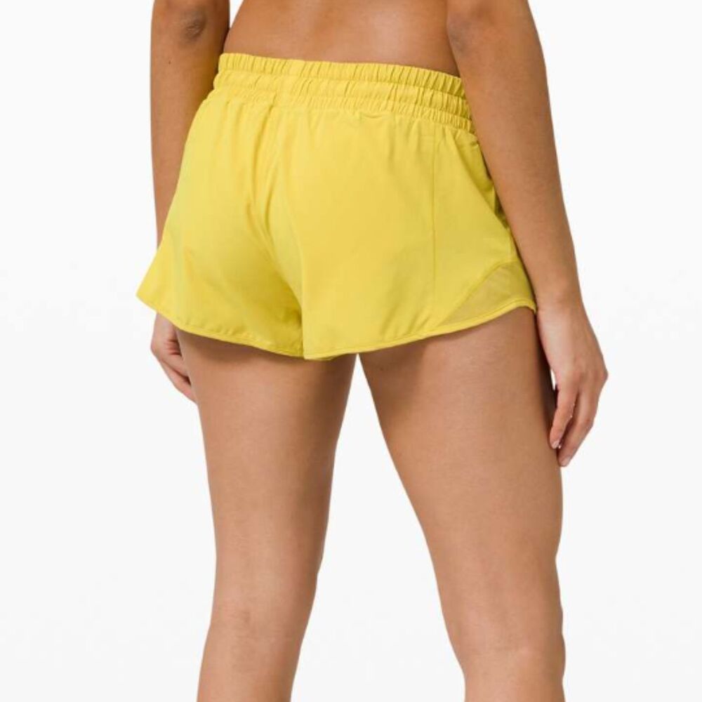 Women Lululemon Hotty Hot Short II *2.5" Low Rise Soleil Size 8 Running Athletic - Picture 3 of 9